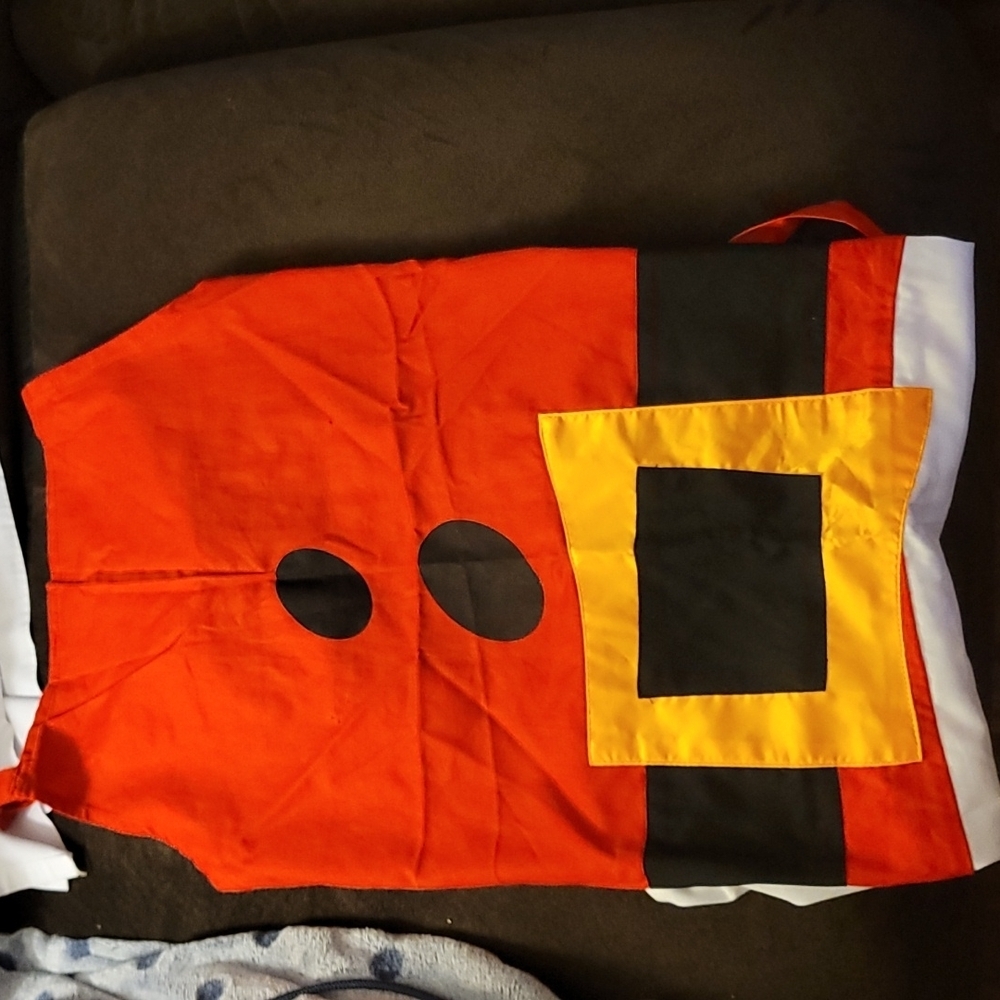Santa Designed Apron - Picture 3 of 4